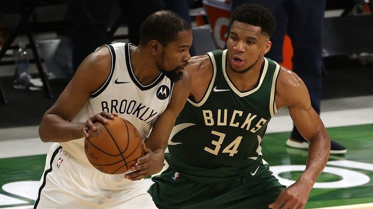 Kevin Durant Likes Tweet Defending His Championships Rings With The Warriors  Against Giannis Antetokounmpo's Ring With