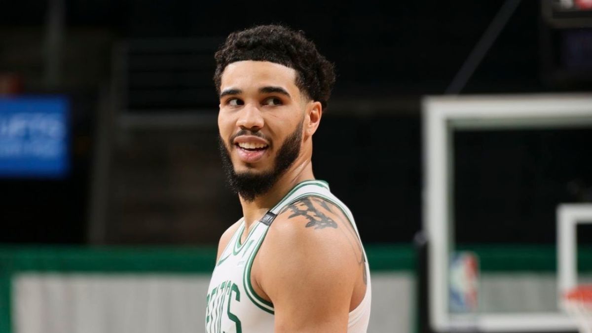 Jayson Tatum Reveals "I Ask Myself All The Time Would 13 Year Old Me Be Proud Of Who I Am Today" To Tune Out Things That Don't Matter