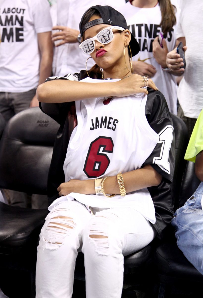 The Rihanna Effect: How Kevin Durant, Dwyane Wade, And Dwight Howard Play  When Rihanna Is In Attendance For Their Games - Fadeaway World