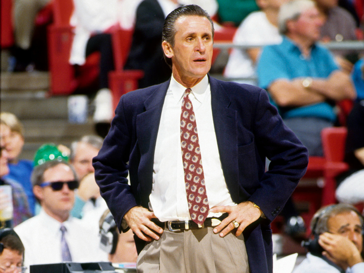 The Showtime Lakers Hated Pat Riley Toward The End Of His Tenure As Head  Coach: 