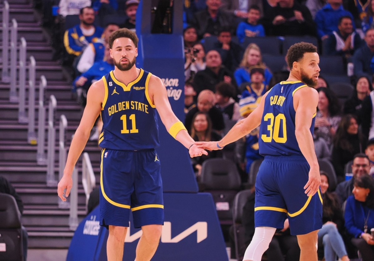 Stephen Curry Sends Big Warning To The NBA About Klay Thompson's Hot ...