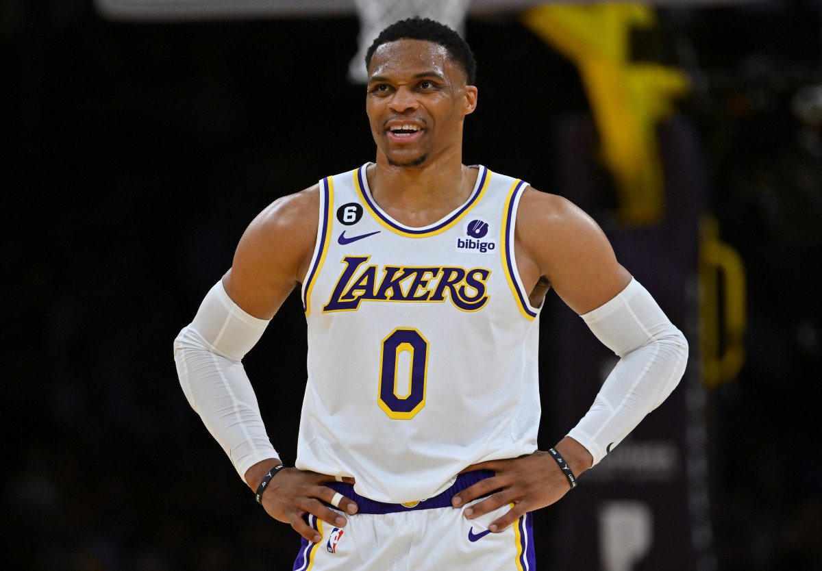 Lakers acquiring Russell Westbrook from Wizards in blockbuster trade