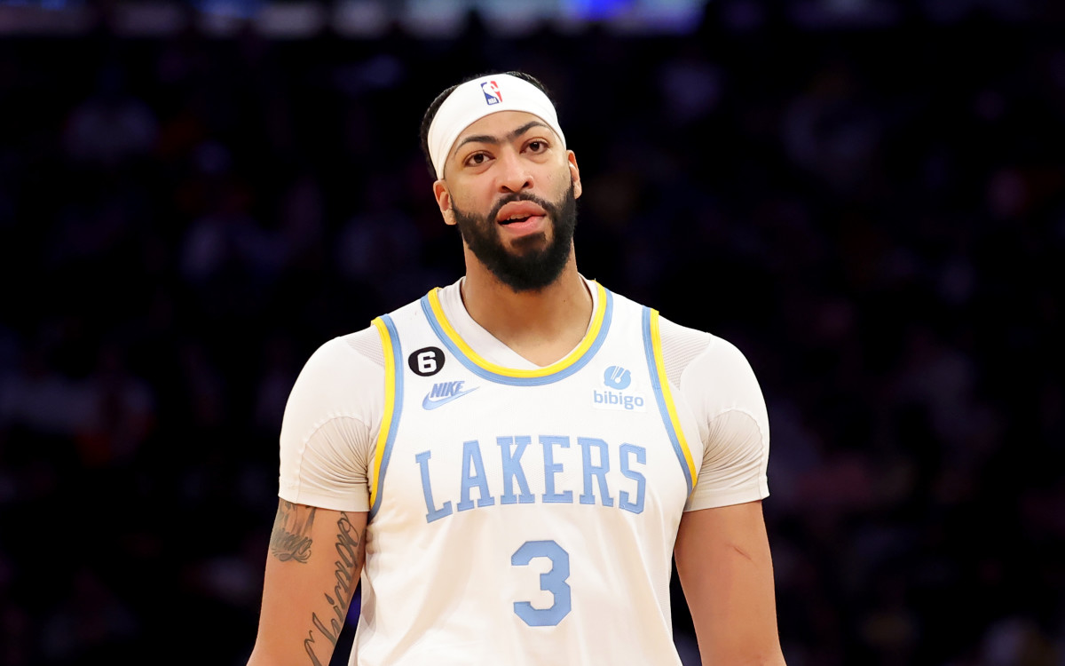 Lakers' Anthony Davis feels '100% healthy,' ready for return