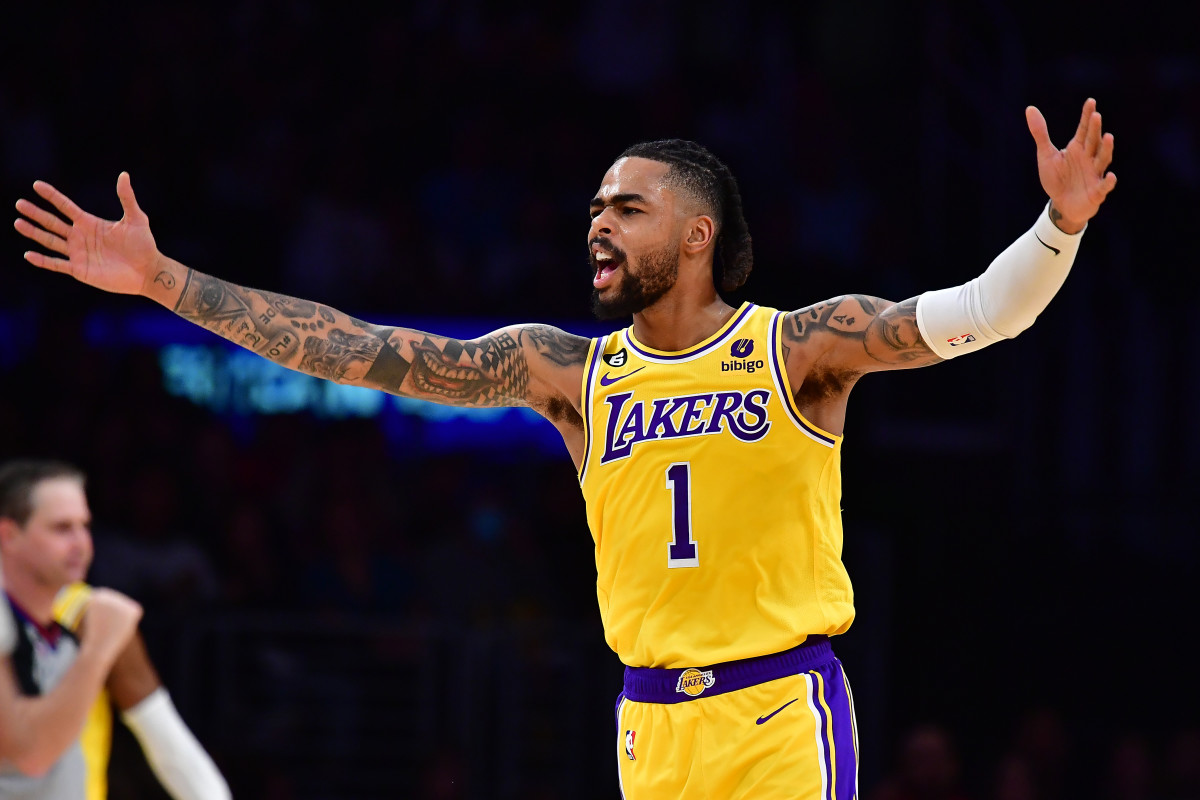 Lakers Interested In Extending D'Angelo Russell After Just 3 Games