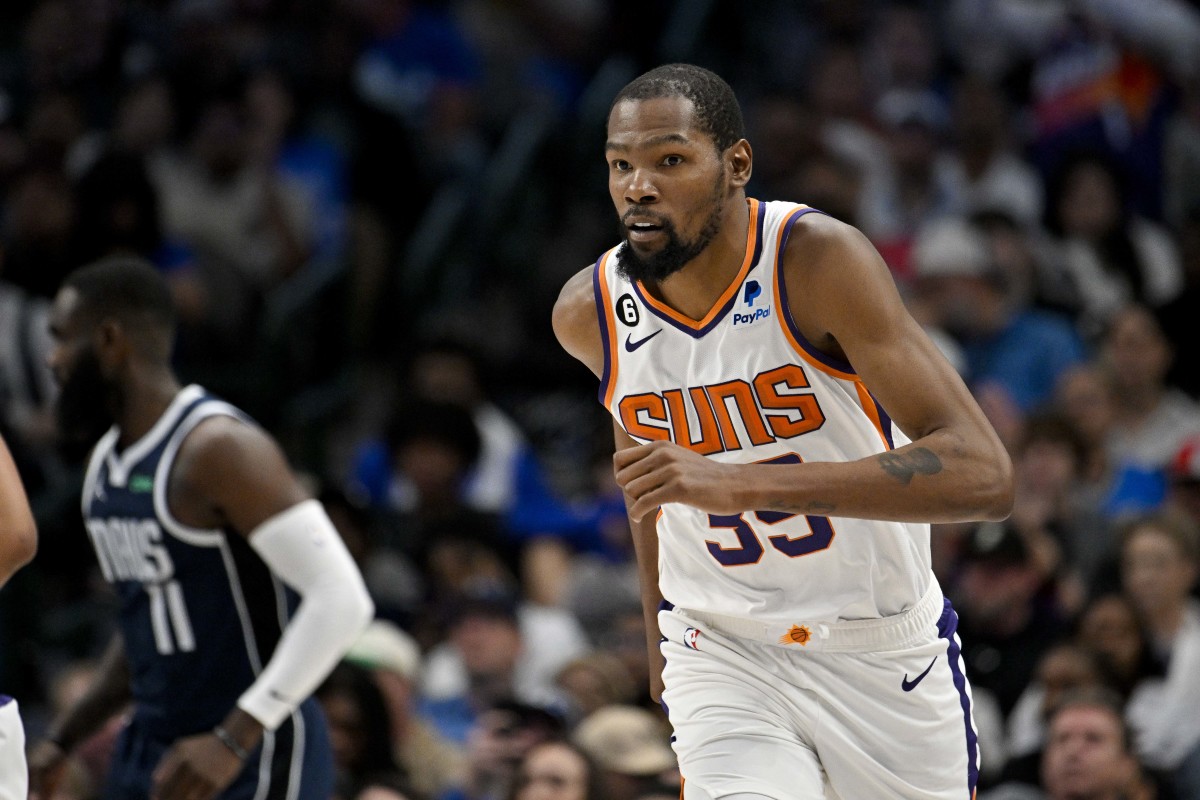 Kevin Durant Likes A Tweet From An NBA Fan Who Called Out Former Players