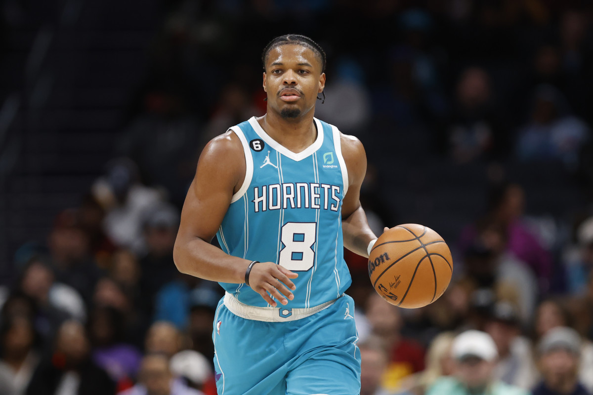 Former Mavs Player Dennis Smith Jr. Is Happy After The Hornets Beat His ...