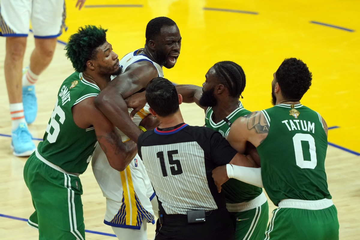 Former NBA Referee Explains Why Draymond Green Didn't Get A 2nd Technical Foul: "You Have To Consider One Player Has A Technical Foul, Is This Enough To Call A Double T And Eject The One Player"