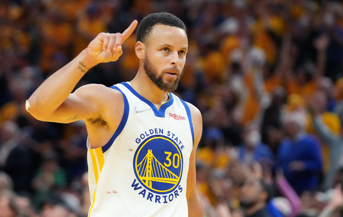 Stephen Curry's Legendary Three-Pointer Streak Comes To An End After 4 Years