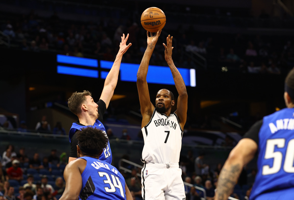 Video: Kevin Durant Spotted Getting Shots Up And Training - Fadeaway World