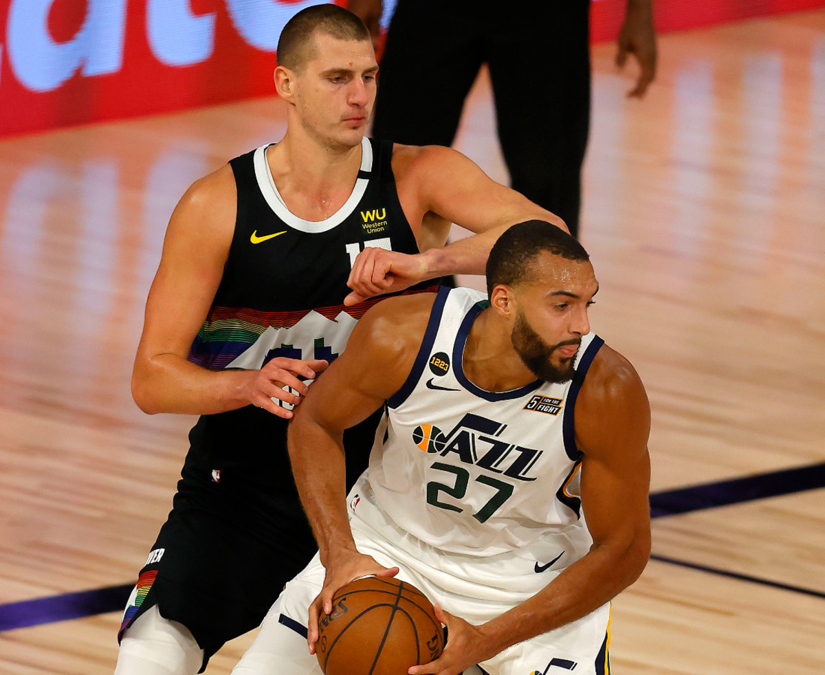 Nikola Jokic Finds A Alternative To Praise ‘Big Man’ Rudy Gobert And Avoid Getting Fined: "He's Moving His Feet Well. He's Long... I'm Not Gonna Say It."