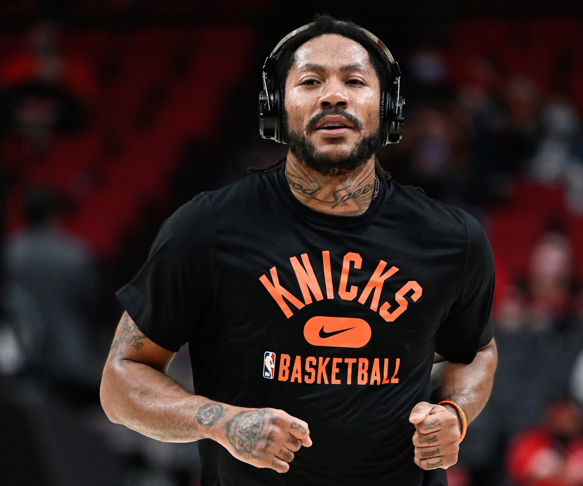 Derrick Rose Shared His Story Of Great Sacrifice With Aspiring Players In Senegal: "I Was Shoveling Snow To Play Outside By Myself... A Great Sacrifice Is Locking In And Everyone Looking At You Like You Crazy."
