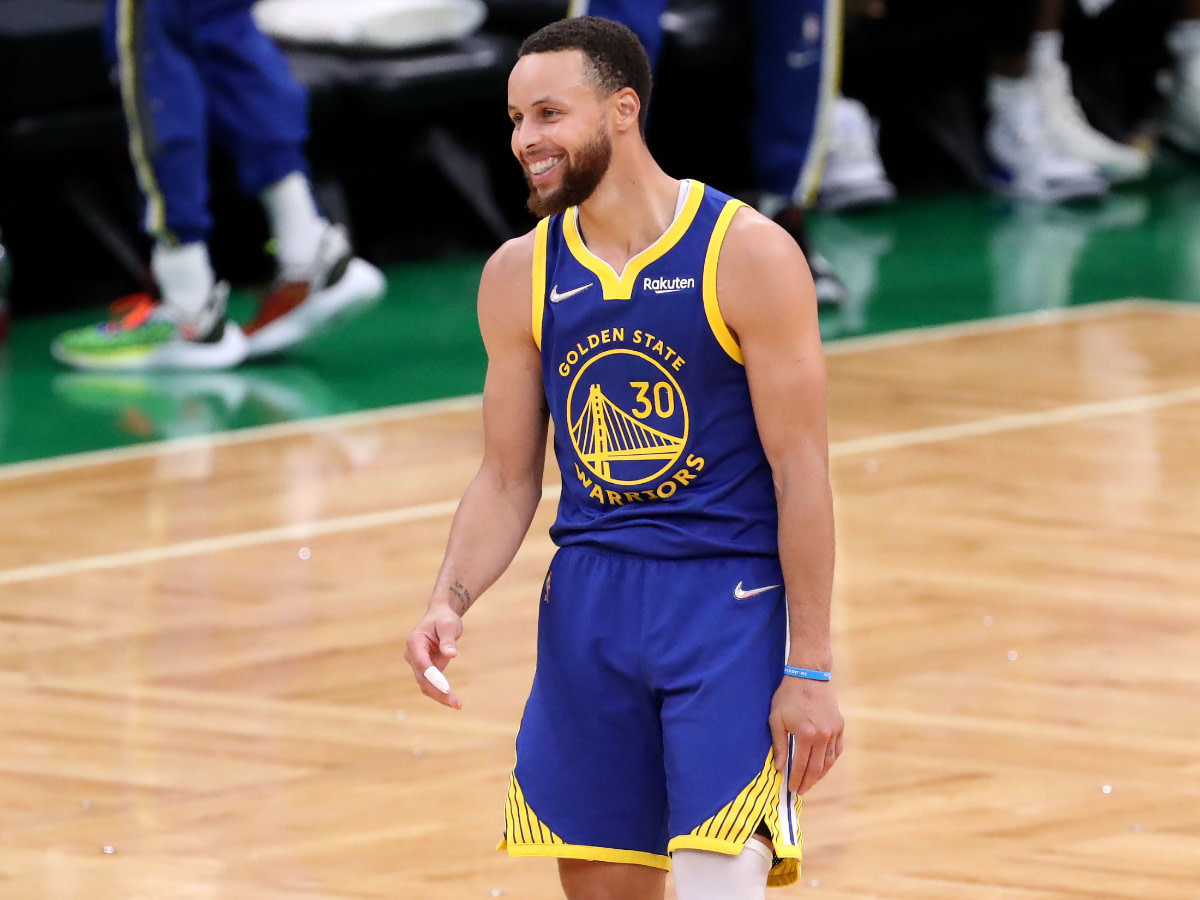The Top 15 3-Point Shooters In NBA 2K23: "Stephen Curry Is The King Of 3-Pointers With 99"
