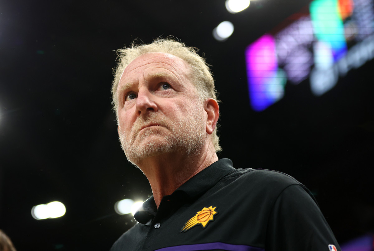 Phoenix Suns' Employee Devastated At NBA's Light Punishment For Robert Sarver: "The League Doesn't Stand For Diversity"