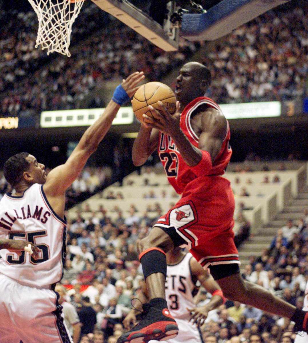NBA Fans React To Michael Jordan’s Insane Hang-Time And Aerial Control: “He Flies Through The Air"