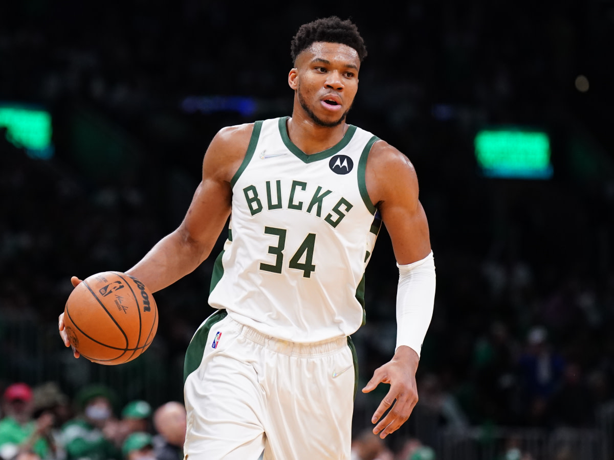 Watch: Giannis Antetokounmpo Tells A Bruce Lee Joke - Fadeaway World