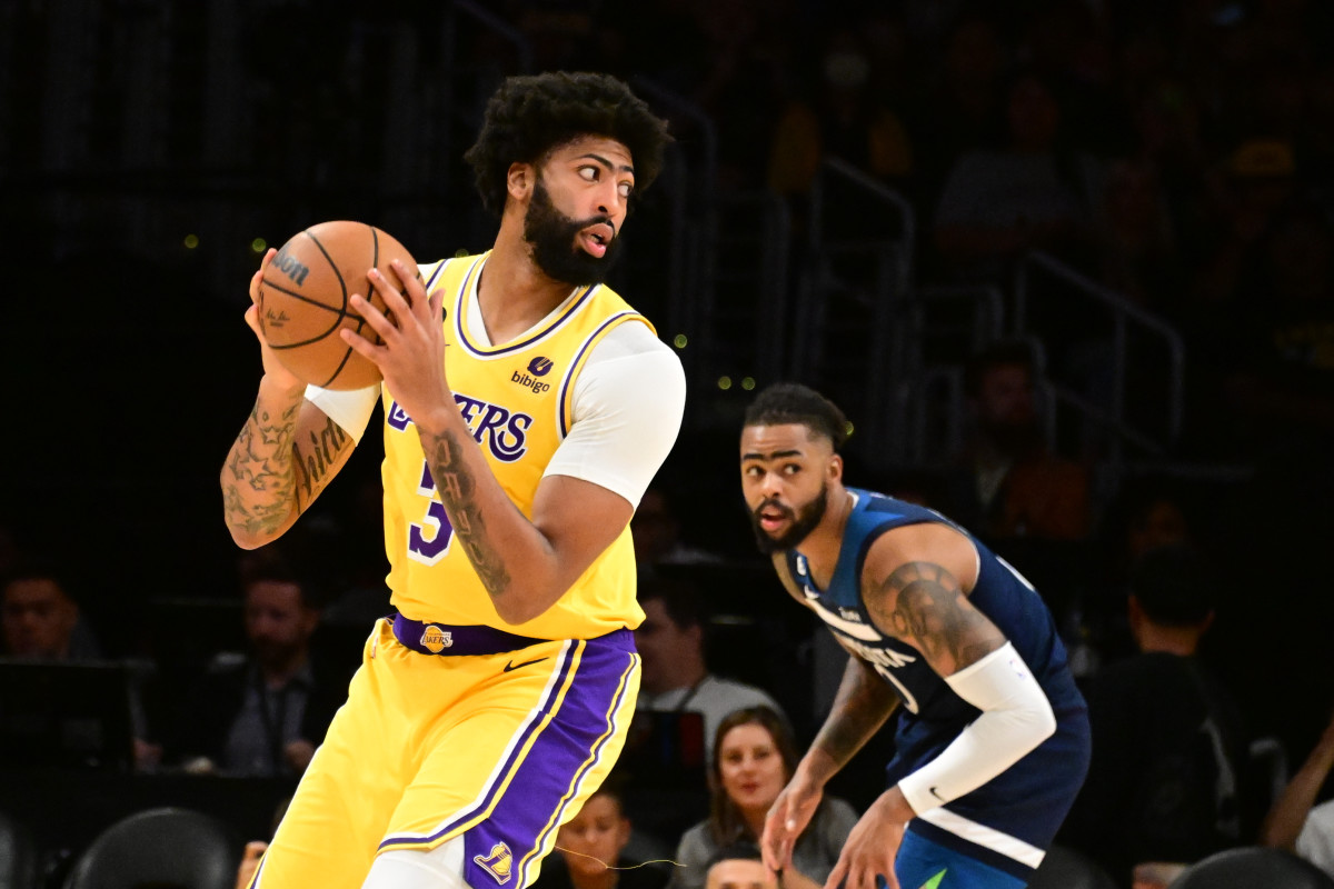 Lakers' Anthony Davis on position he plays: 'I'm a big man' - Los
