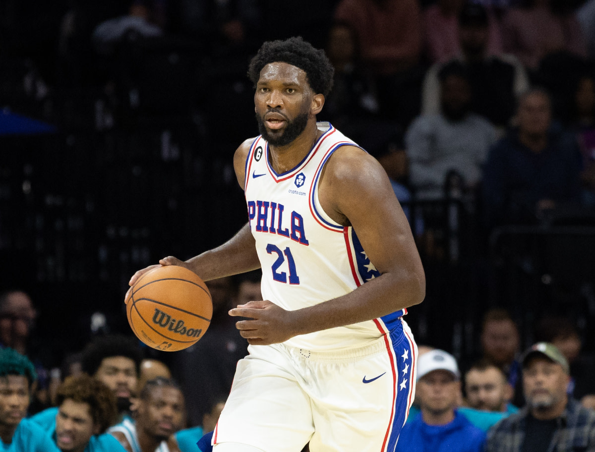 Shaquille O'Neal Called Out Joel Embiid For His Poor Performance In Loss To Celtics: "You Have To Come In With That Mentality, 'I'm The Best Big Man In The League.'"