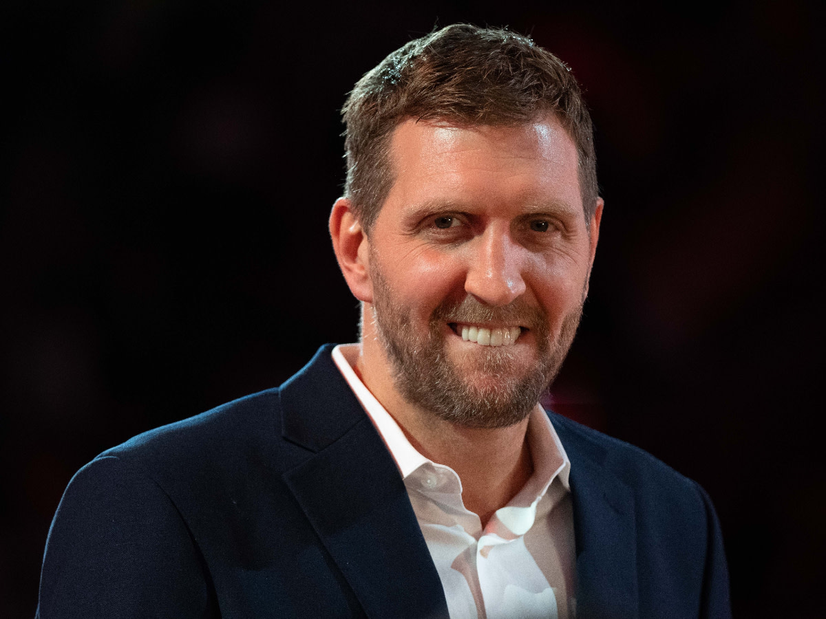 Dirk Nowitzki Instantly Revealed His Pick In The Michael Jordan vs. LeBron James Debate - Fadeaway World