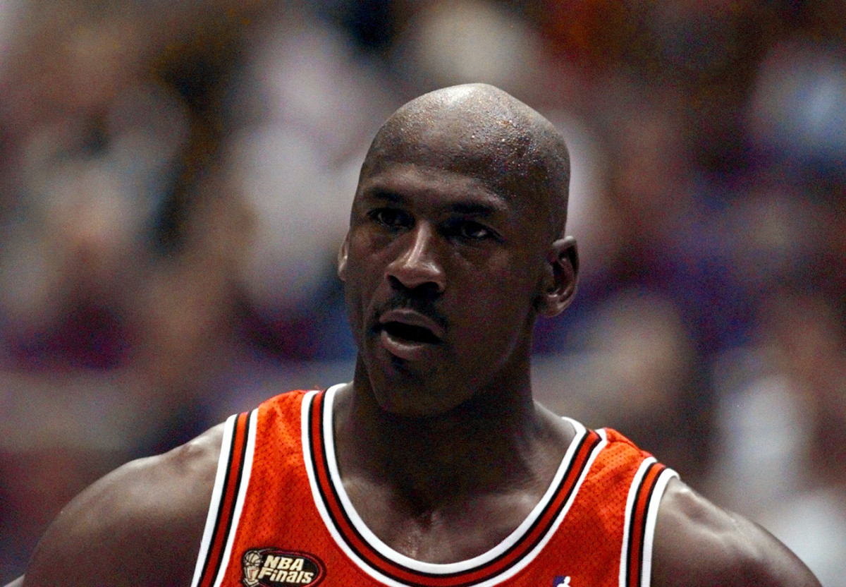 Michael Jordan Is The Only Player To Win A Championship With Only One Teammate Scoring Double-Digit Points - Fadeaway World