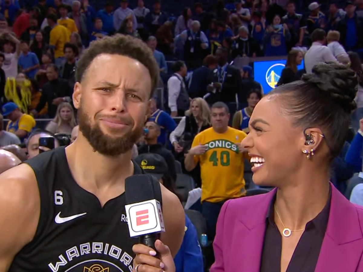 Stephen Curry's Epic Reaction After Malika Andrews Asked Him About Andrew Wiggins