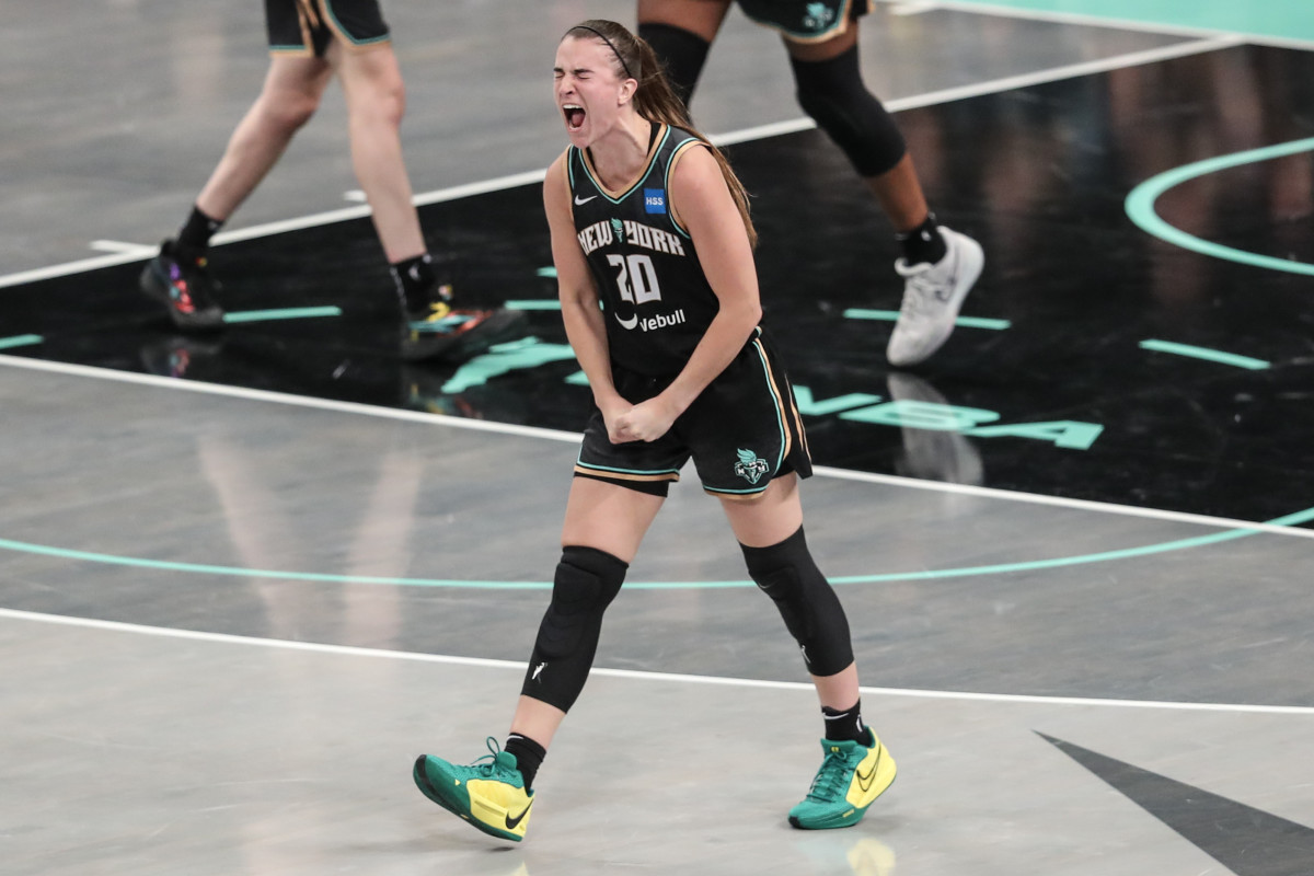 Sabrina Ionescu Says She Beat Stephen Curry In A Game Of HORSE