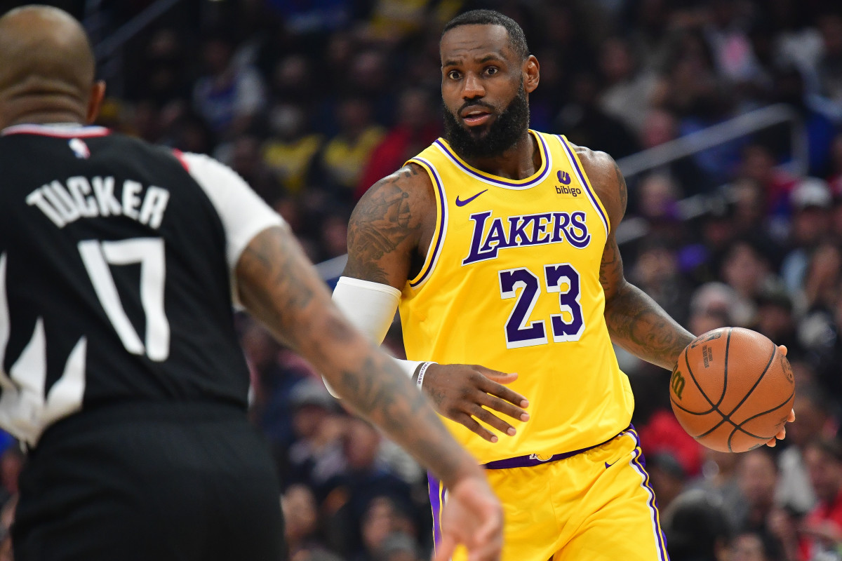 LeBron James Vetoed Darvin Ham's Plan To Switch Against Kawhi And Harden; Lakers Beat Clippers Using His Strategy