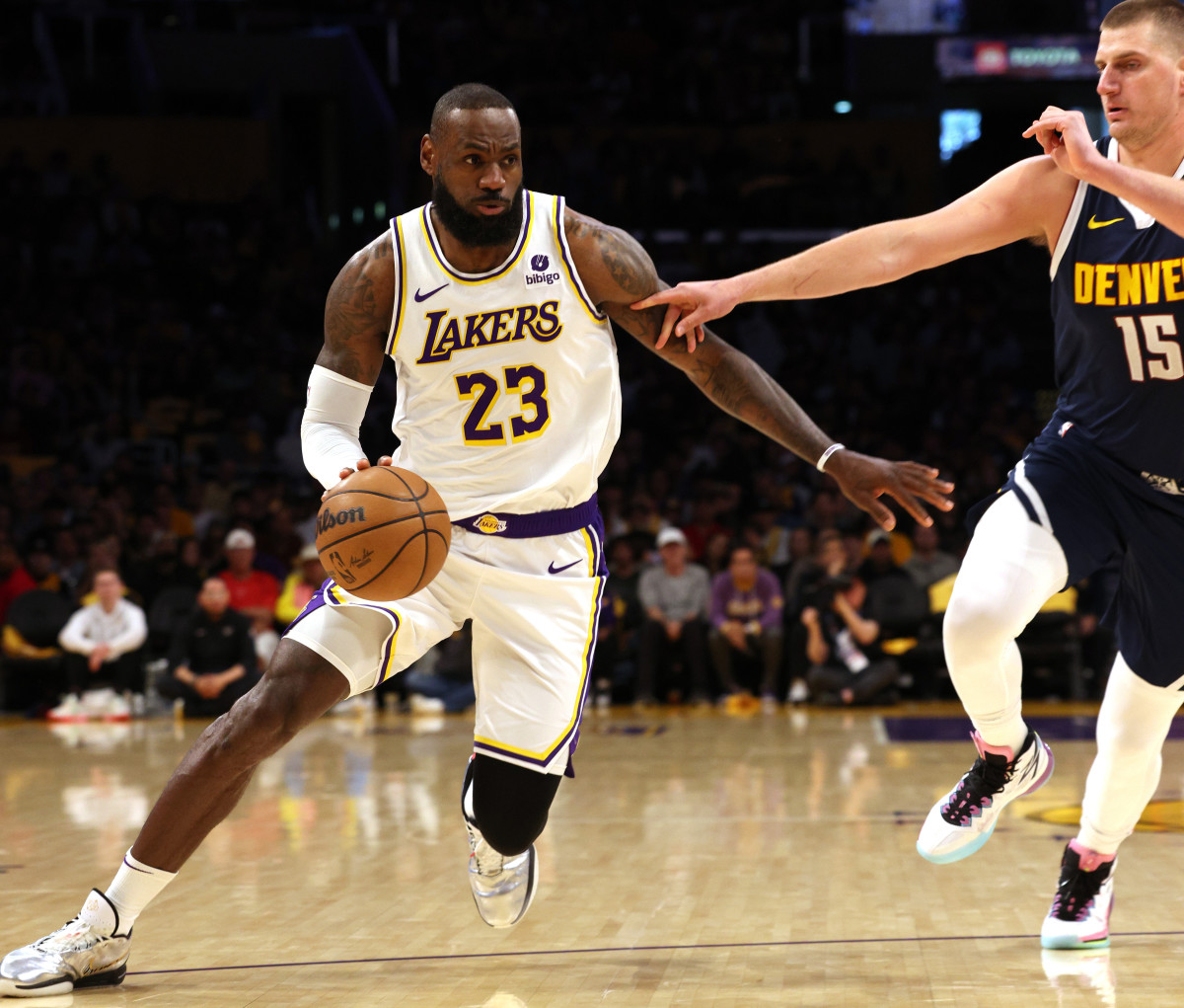 LeBron James Was Furious With Lakers Coaches For Not Challenging Controversial Call