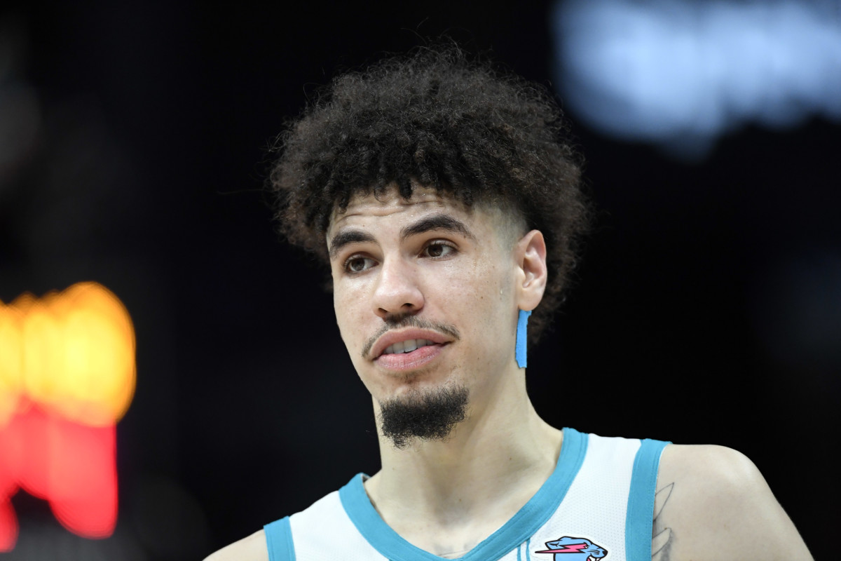 Carmelo Anthony Says LaMelo Ball Should Get The Signature 