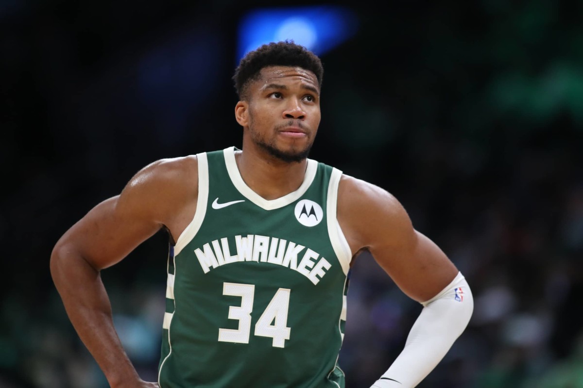 Giannis Antetokounmpo May Force Move If Things Don't Improve In Milwaukee -  Fadeaway World