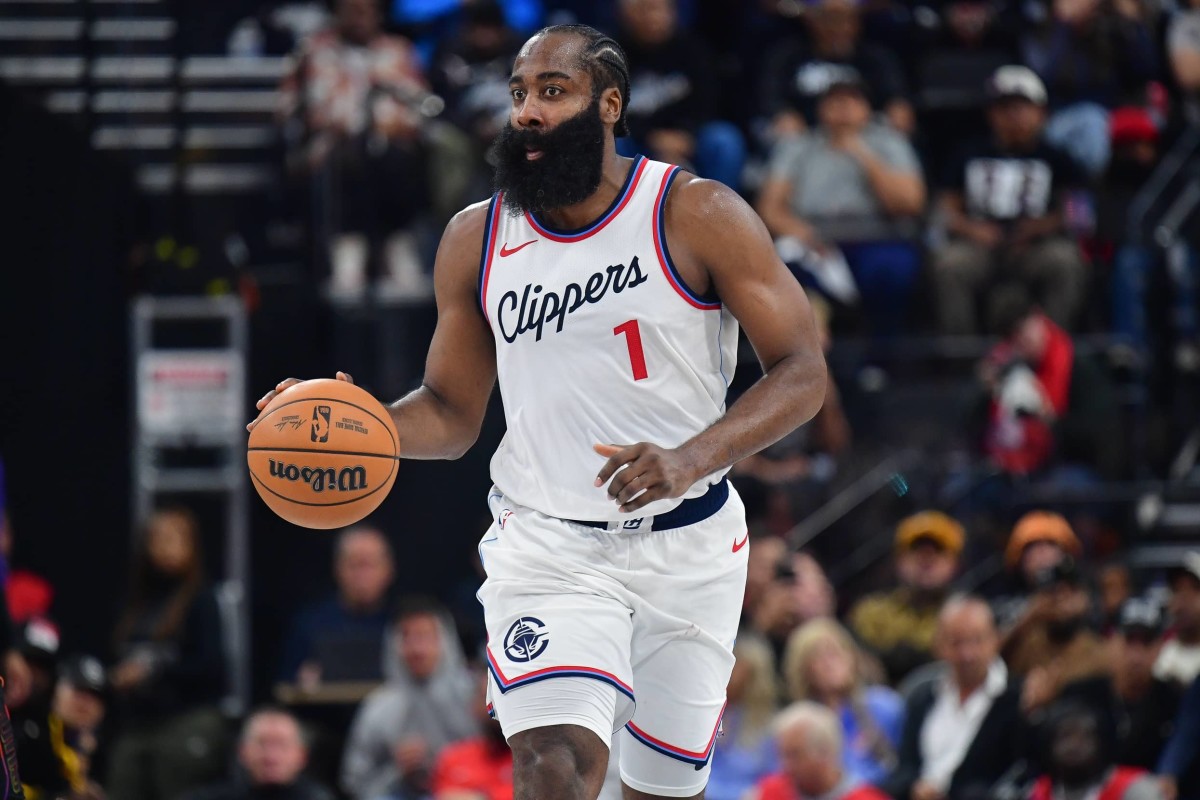 Oct 31, 2024; Inglewood, California, USA; Los Angeles Clippers guard James Harden (1) controls the ball against the Phoenix Suns during the second half at Intuit Dome.