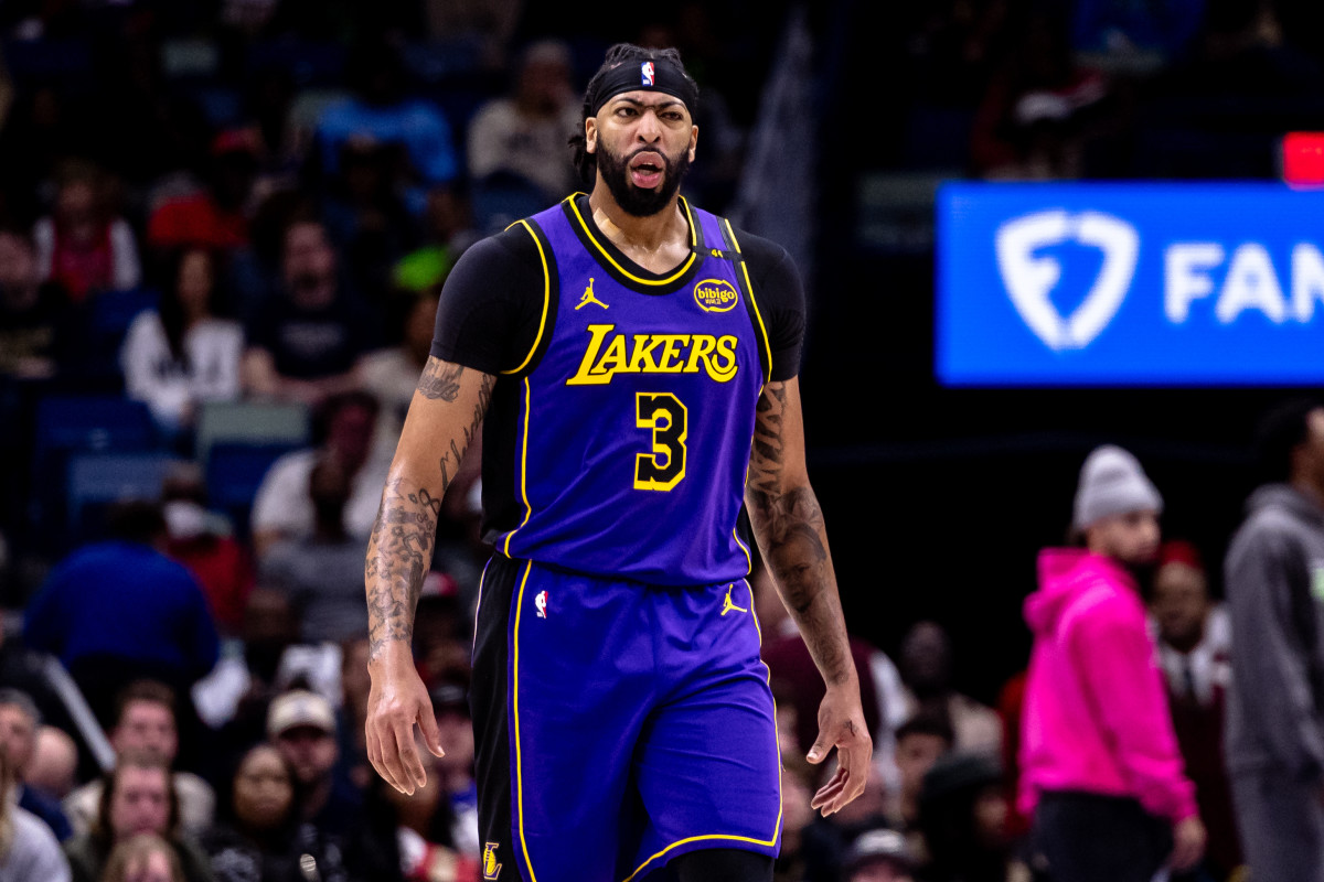 Nov 16, 2024; New Orleans, Louisiana, USA; Los Angeles Lakers forward Anthony Davis (3) reacts to a play against the New Orleans Pelicans during the first half at Smoothie King Center. Mandatory Credit: Stephen Lew-Imagn Images  