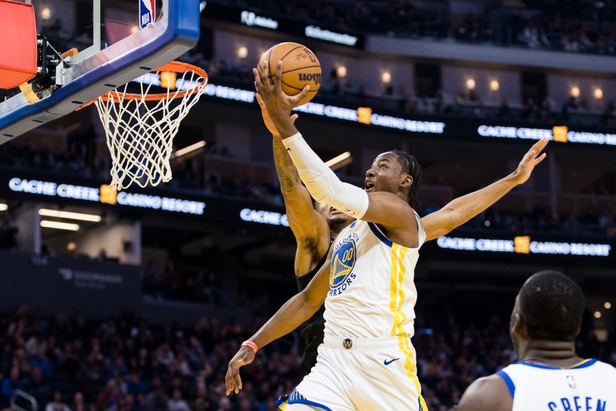 Golden State Warriors forward Jonathan Kuminga (00) shoots against the Brooklyn Nets during the first half at Chase Center. Mandatory Credit: John Hefti-Imagn Images