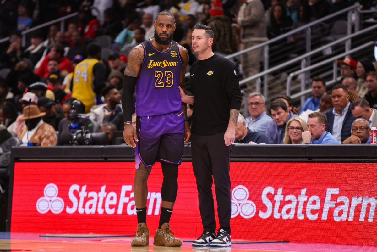Jj Redick Gives Lebron James His Flowers For Being The Lakers Tone Jj Redick Gives Lebron James His Flowers For Being The Lakers Tone