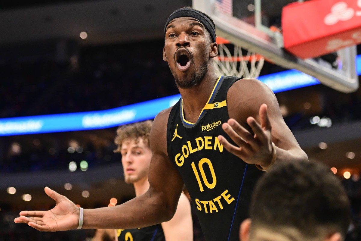 Golden State Warriors forward Jimmy Butler (10) reacts in the fourth quarter against the Milwaukee Bucks at Fiserv Forum.