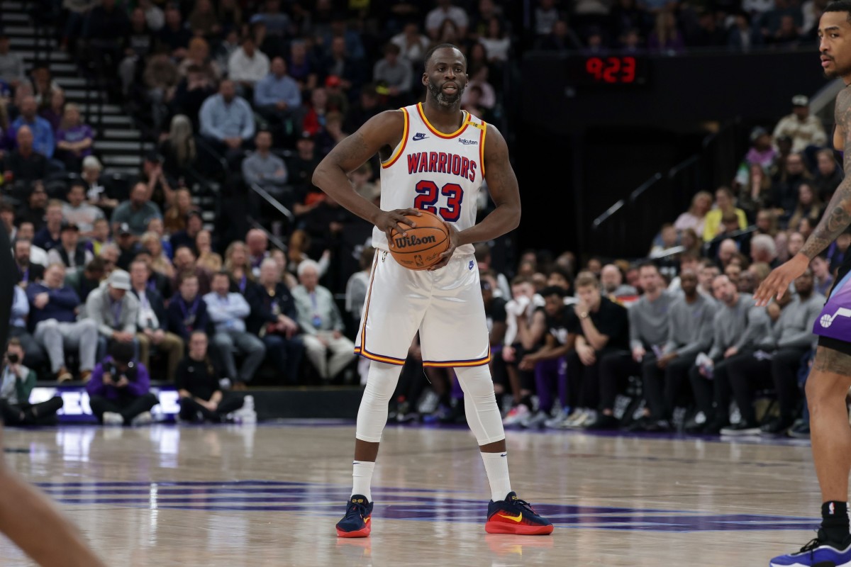 Golden State Warriors forward Draymond Green (23) controls the ball during the second half against the Utah Jazz at Delta Center. Mandatory Credit: Chris Nicoll-Imagn Images