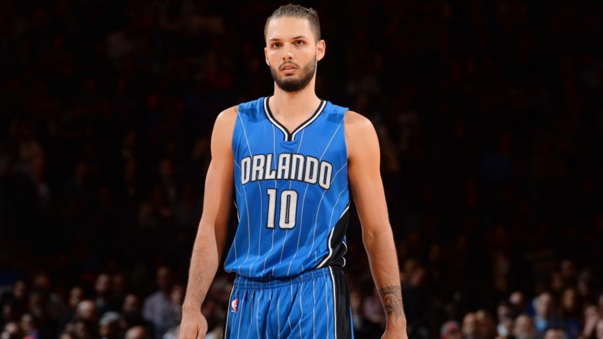 Evan Fournier Sends A Message To Celtics Fans Hi Celtics Fans If You Re Not Familiar With Me Please Google My Last Name You Re Welcome Fadeaway World