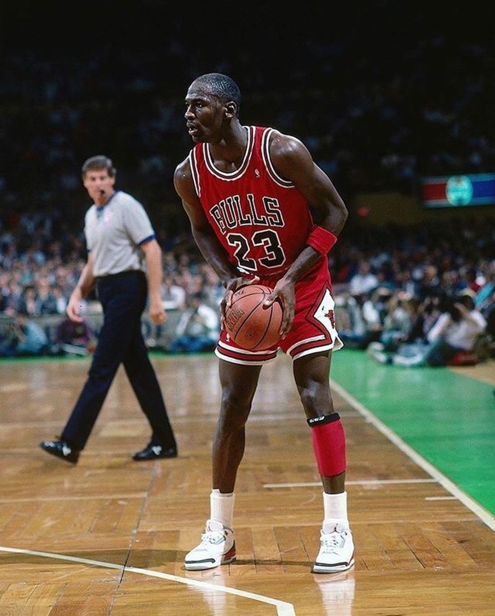 michael-jordan-as-a-rookie-awards-and-accolades-fadeaway-world