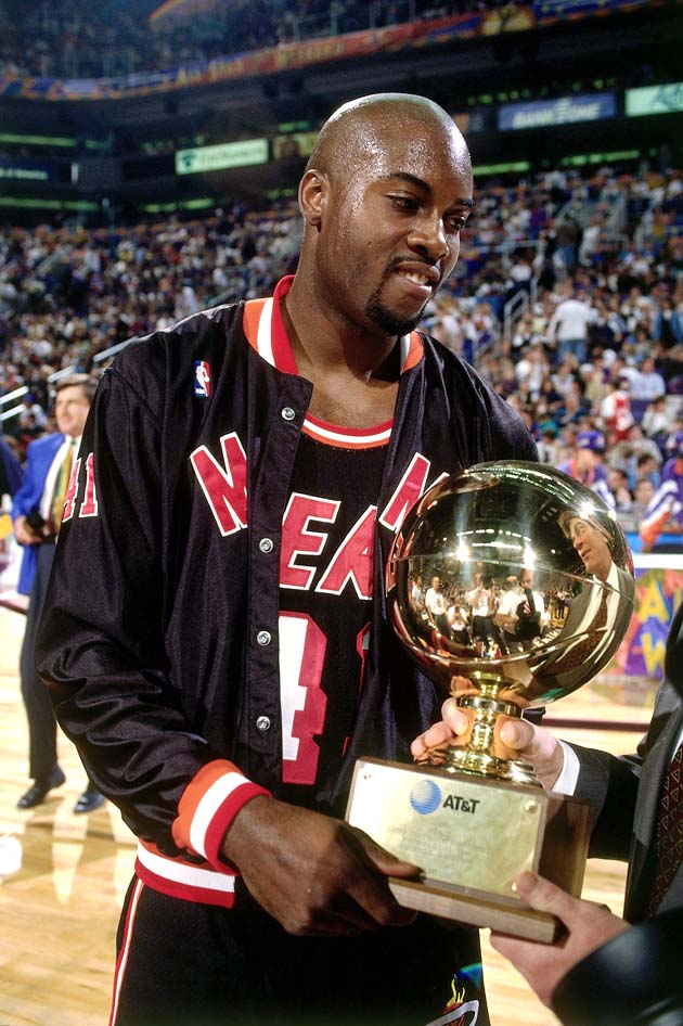 PHOENIX - FEBRUARY 11: Glen Rice #41 of the Miami Heat poses with the trophy after winning the 1995 AT&T Three Point Shootout on February 11, 1995 at the America West Arena in Phoenix, Arizona. NOTE TO USER: User expressly acknowledges that, by downloading and or using this photograph, User is consenting to the terms and conditions of the Getty Images License agreement. Mandatory Copyright Notice: Copyright 1995 NBAE (Photo by Andrew D. Bernstein/NBAE via Getty Images)