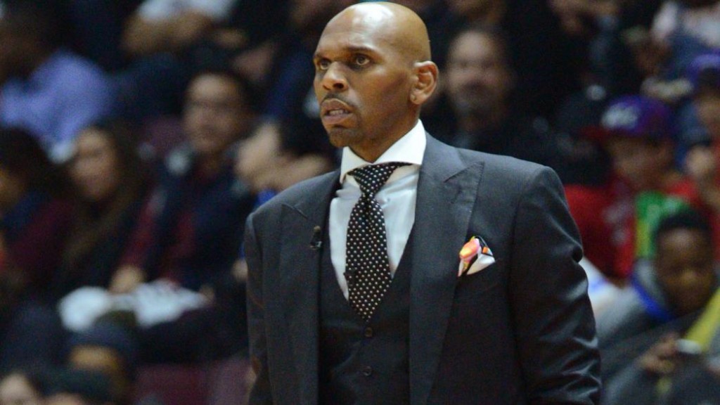 Jerry Stackhouse iso sideline coaches