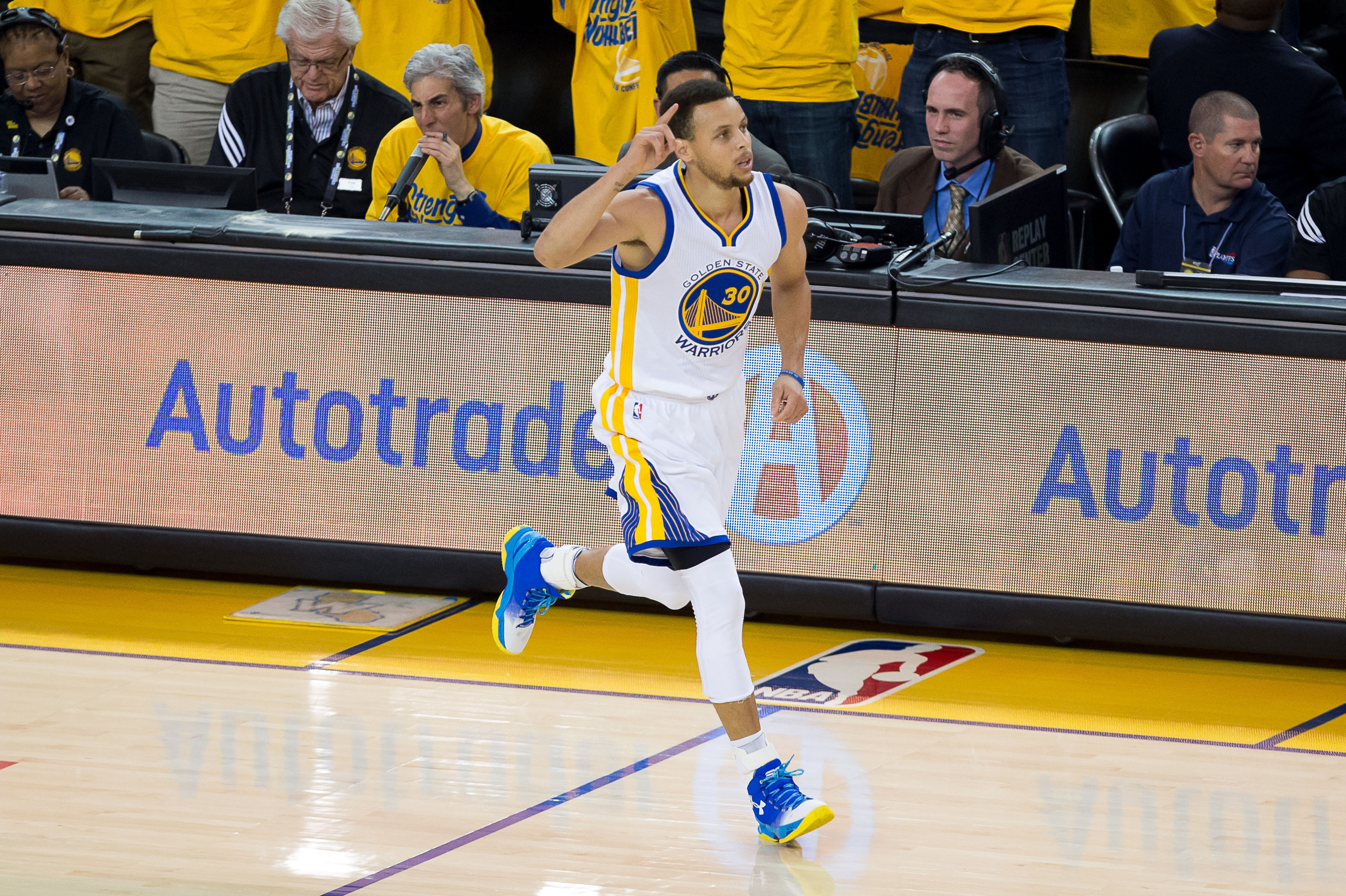 Stephen Curry Says He Never Wants To Come Off The Bench Again: “That Was A Good Run. At Least I Got That On The Resume. But Hopefully, Never Again."