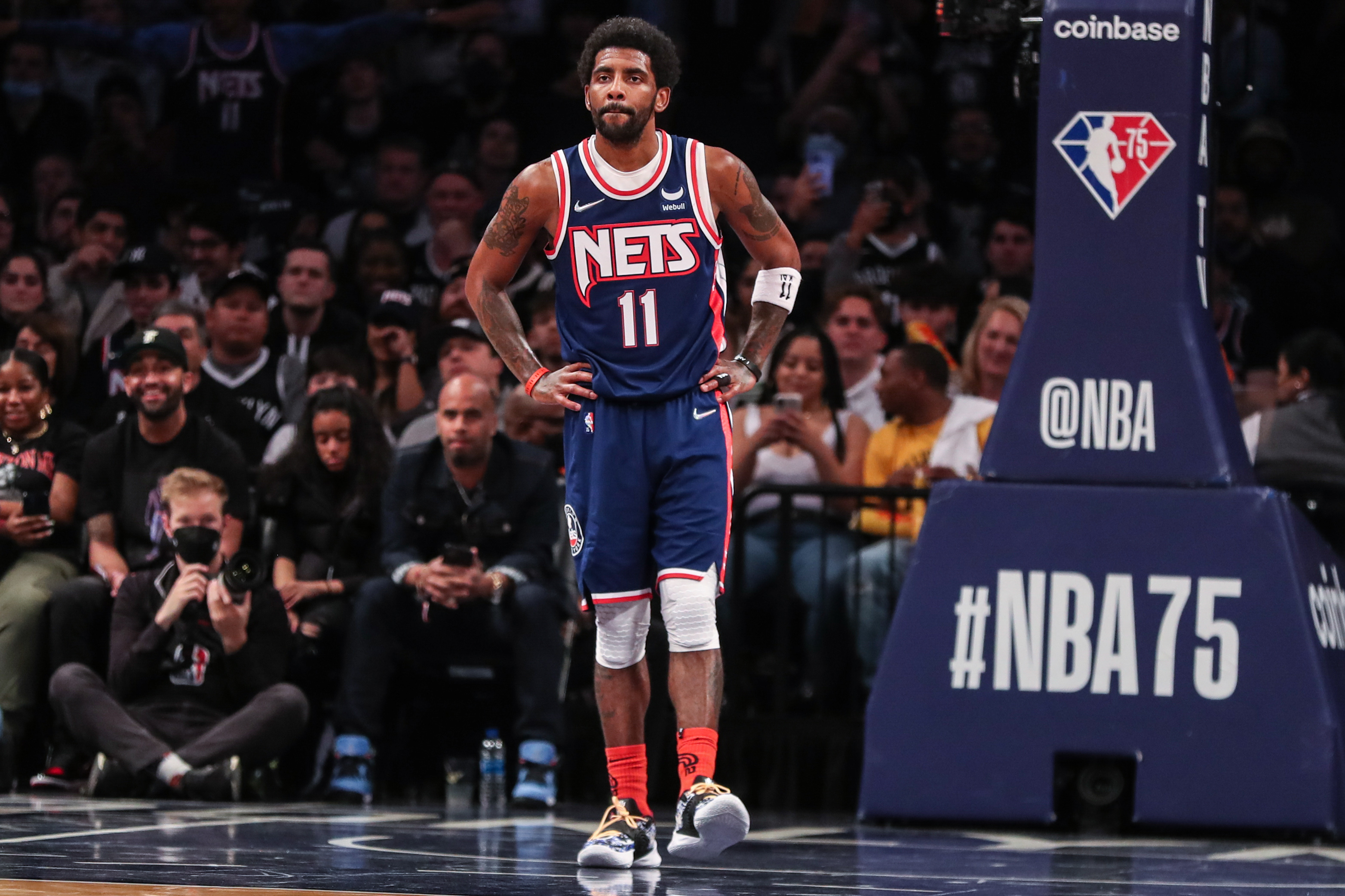 Twitch Streamers’ Priceless Reaction After Kyrie Irving Joined Their Live Stream