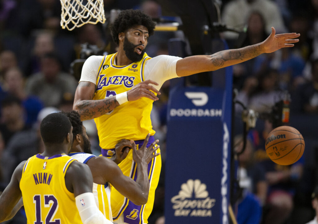 NBA Fans React To Los Angeles Lakers First Preseason Win Against The ...