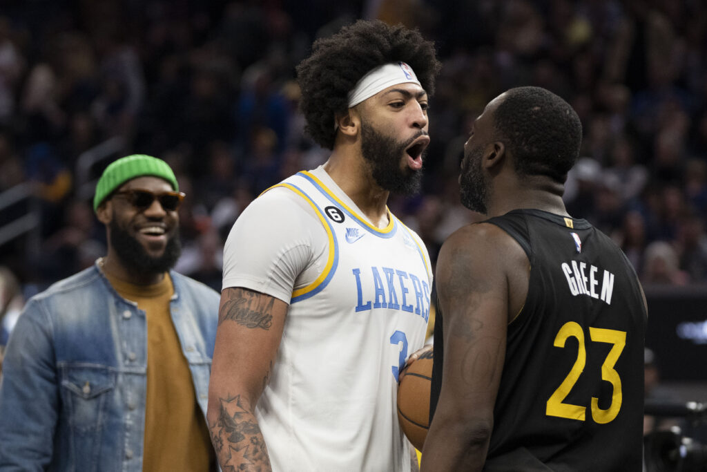 NBA Fans React To Lakers Beating Warriors Without LeBron James: "New ...