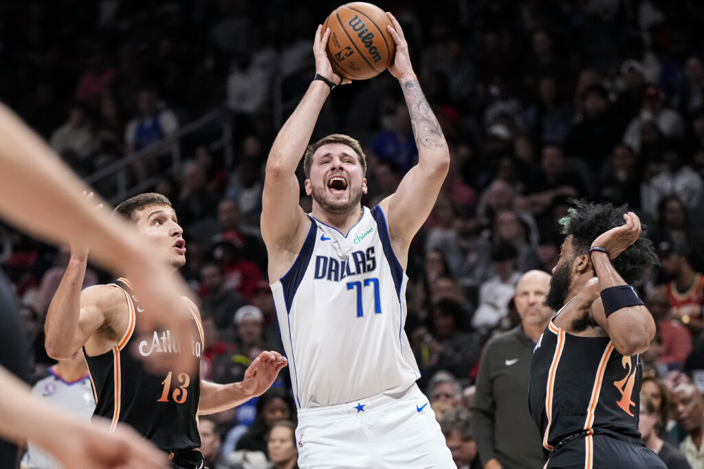 Luka Doncic And The Dallas Mavericks Get Flamed By The Fans After Third ...