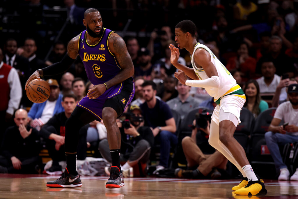 NBA Fans React After Lakers Win Third Straight Game: “Keep Pushing For ...