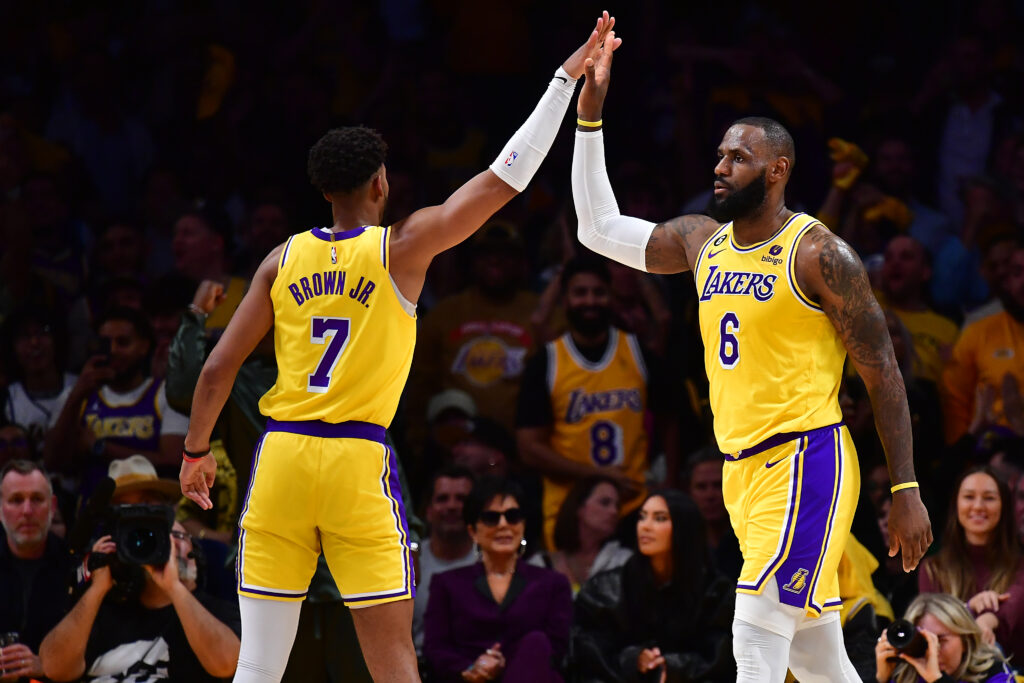 Fans Go Insane As Lakers Pull Off OT Win To Take 3-1 Lead: "Toughest ...