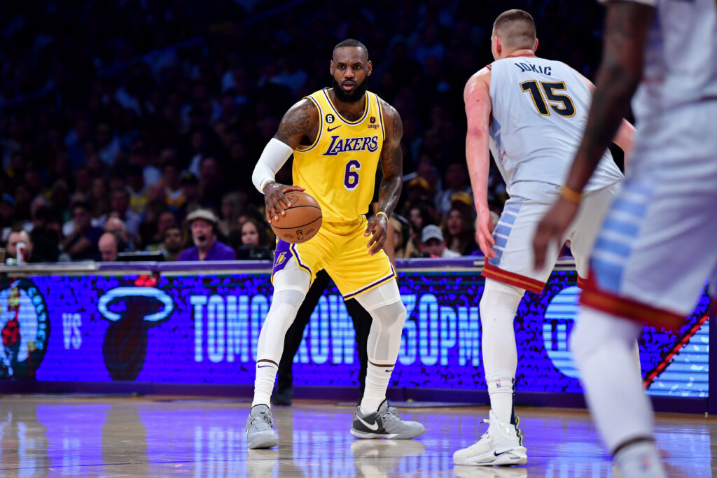 NBA Fans React After LeBron James And The Lakers Get Swept By The ...