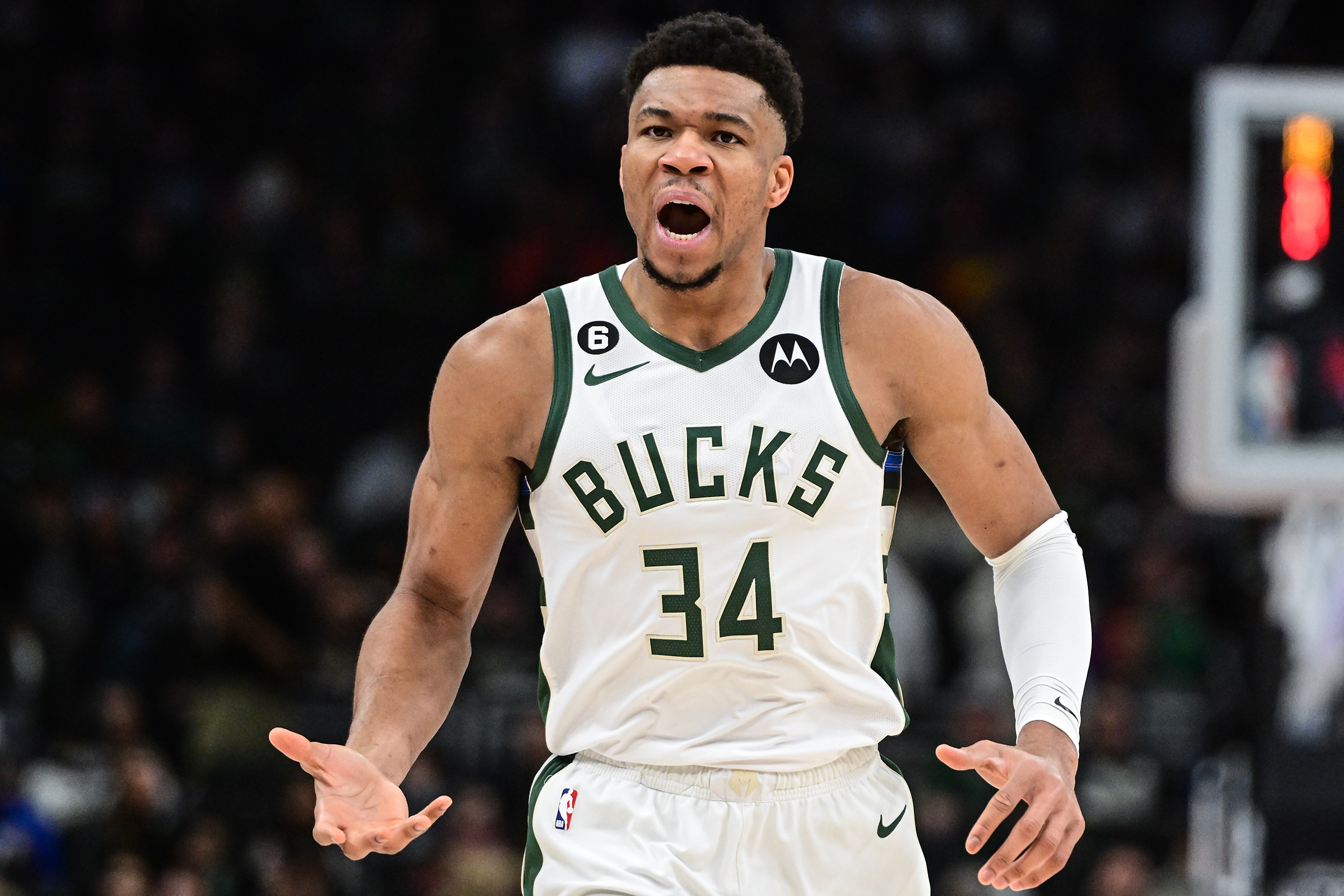 Giannis Antetokounmpo Explains What Really Happened With The Controversial Ladder Incident In Philadelphia