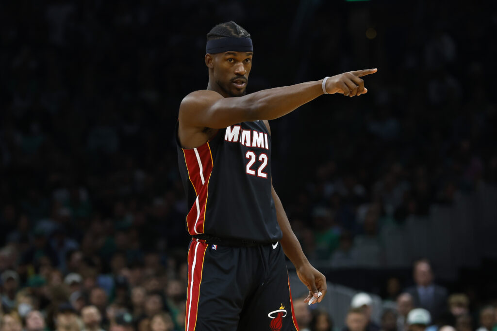 Jimmy Butler Waves And Blows Kisses At Timberwolves Fans After Being ...