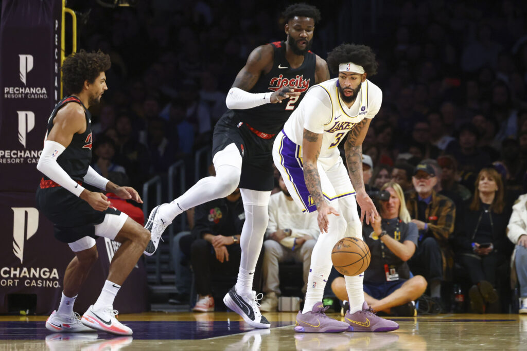 Fans React To Lakers Pulling Off Close Win Without LeBron James ...
